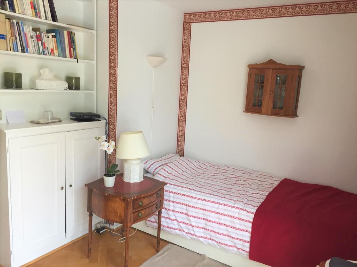 B&B Capitaine Piret Woluwe-Saint-Lambert Bagian luar foto