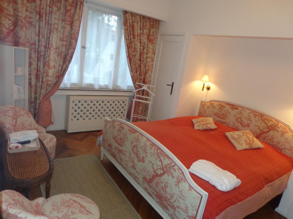 B&B Capitaine Piret Woluwe-Saint-Lambert Bagian luar foto